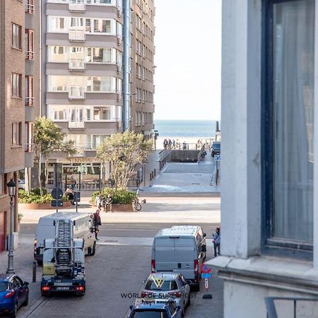 Spacious Apartment Closeby The Sea Up To 6 People! Oostende Eksteriør billede