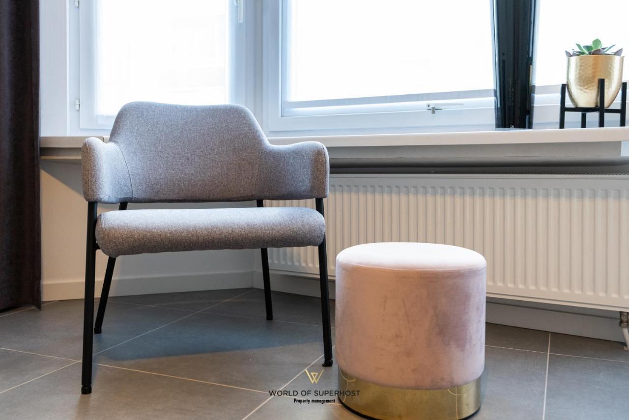Spacious Apartment Closeby The Sea Up To 6 People! Oostende Eksteriør billede